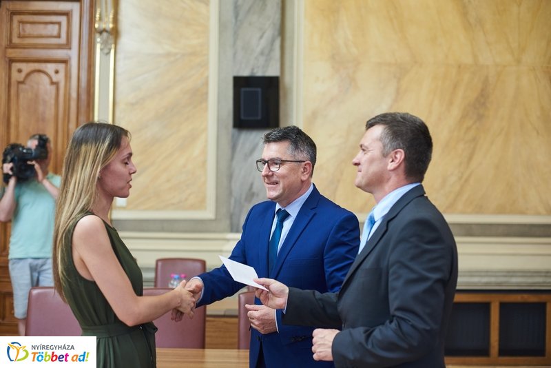 Támogatás rászoruló hallgatóknak 20190619