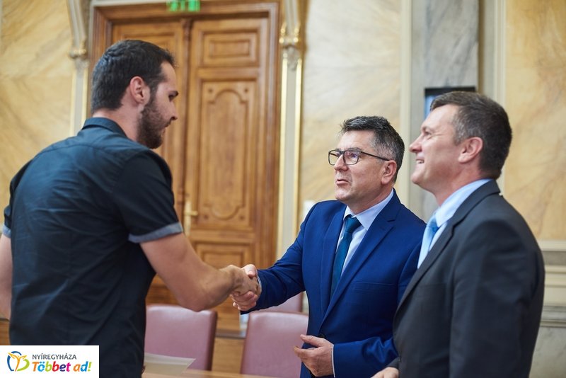 Támogatás rászoruló hallgatóknak 20190619