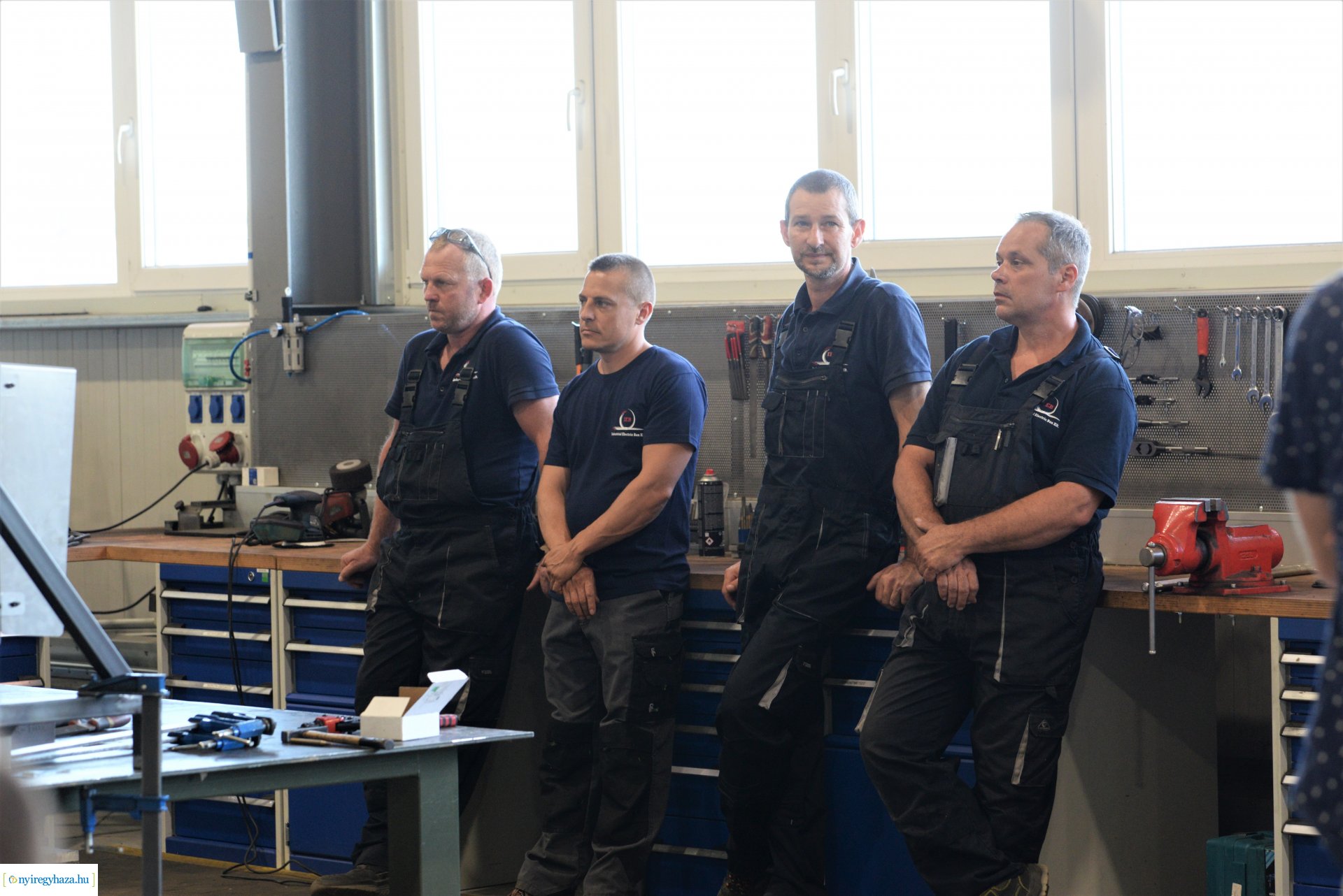 Támogatói szerződés aláírás az Industrial Electric Bau Kft-nél