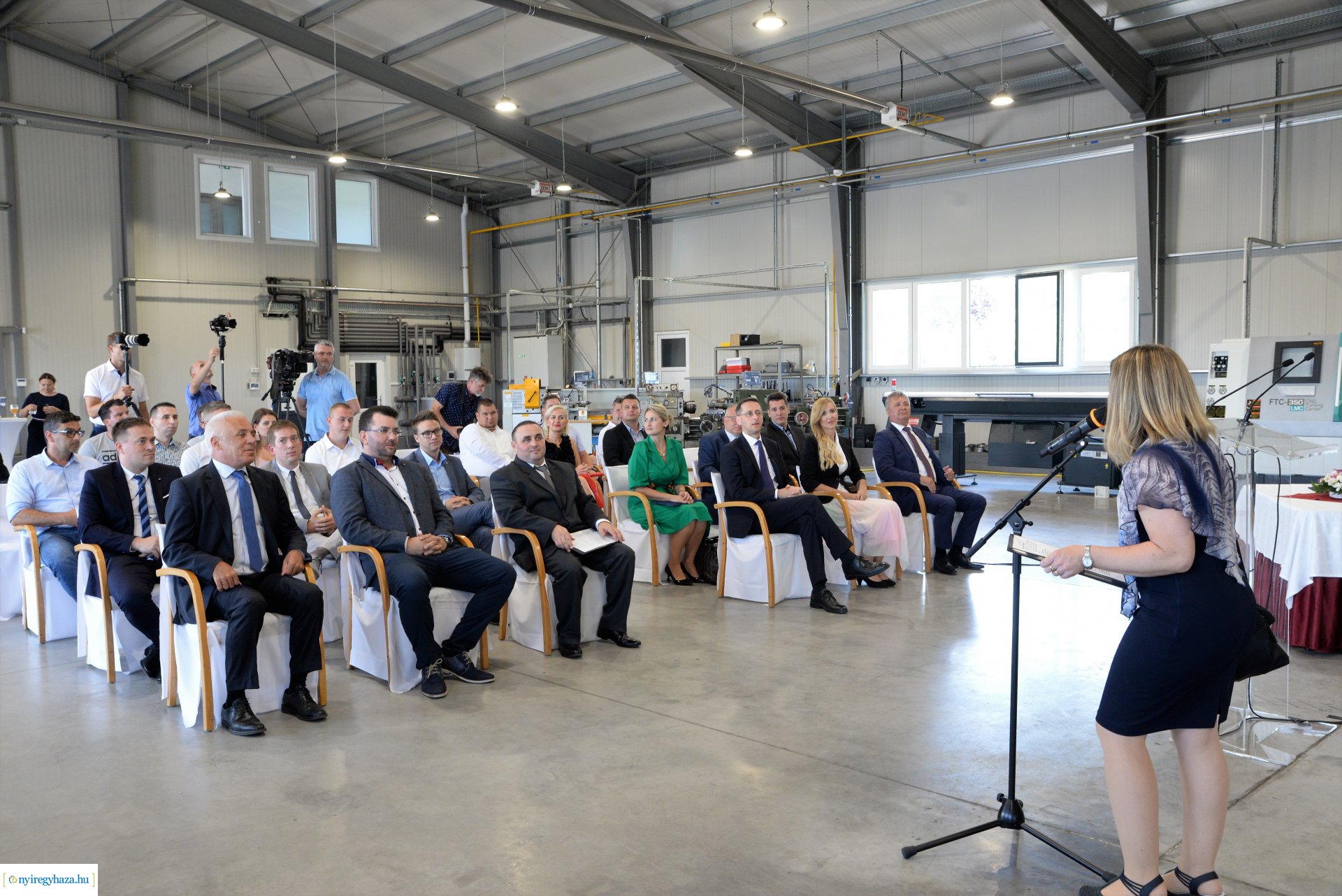 Támogatói szerződés aláírás az Industrial Electric Bau Kft-nél