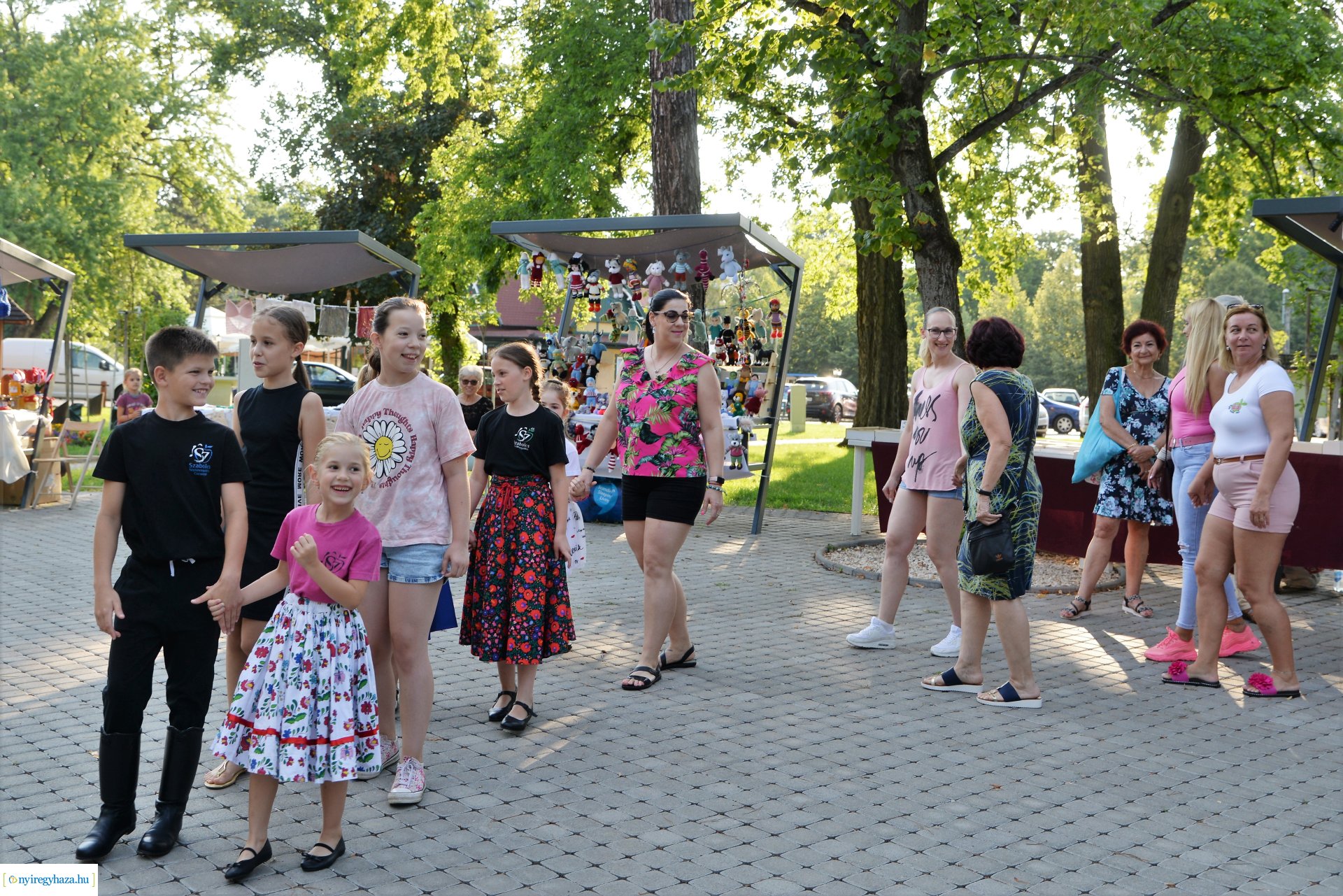 Táncest Sóstón - csütörtökön családi programok várták az érdeklődő közönséget