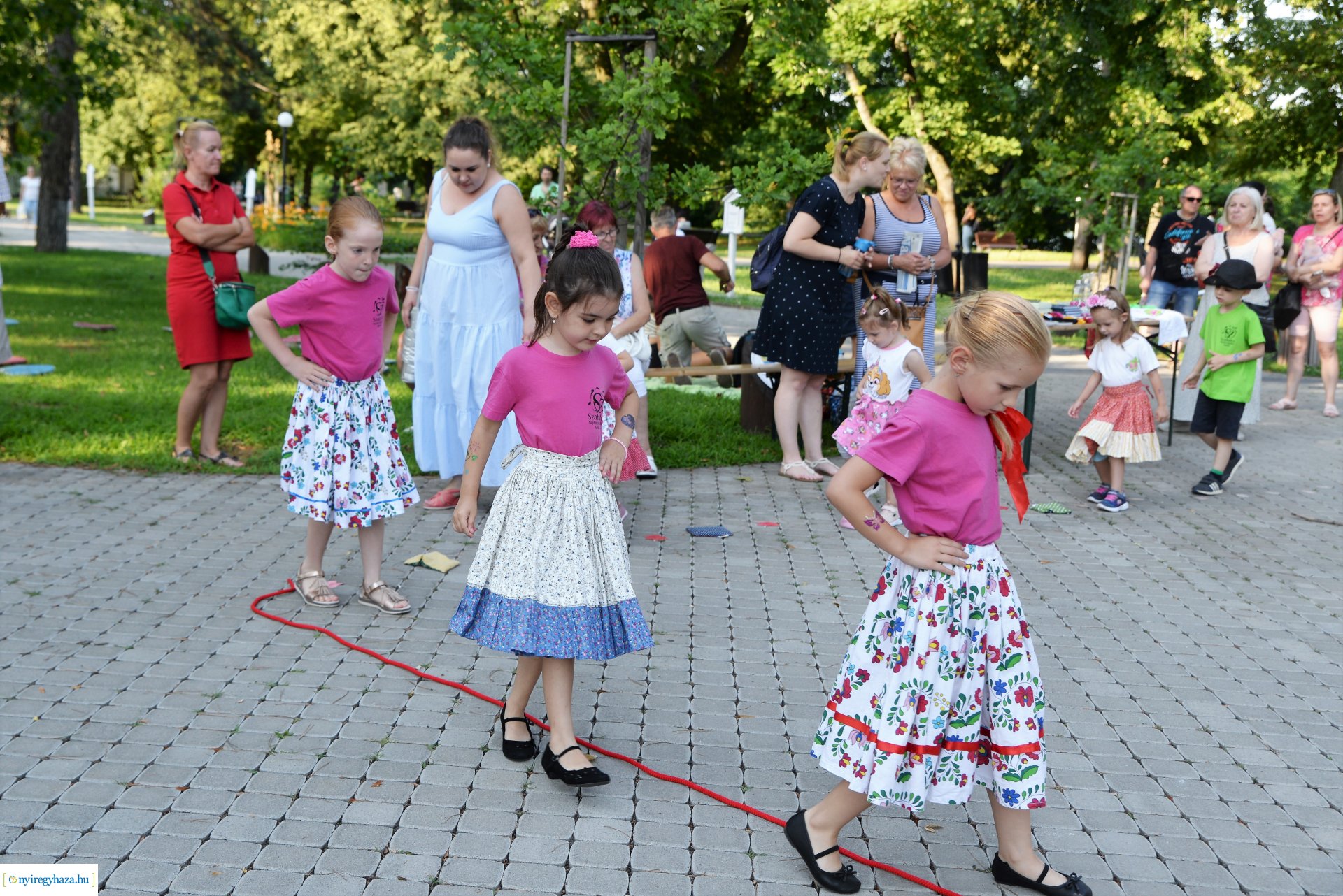 Táncest Sóstón - csütörtökön családi programok várták az érdeklődő közönséget