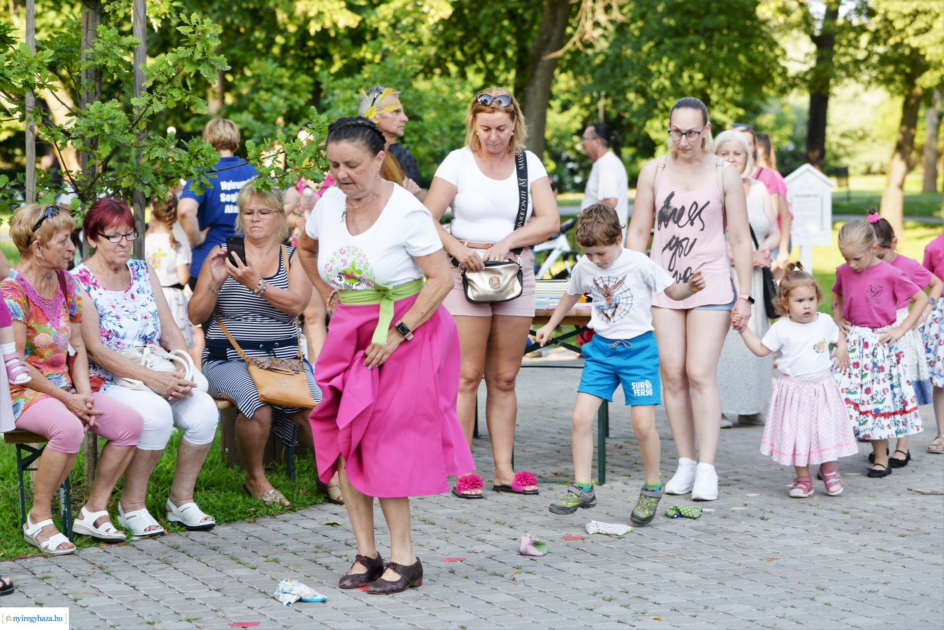 Táncest Sóstón - csütörtökön családi programok várták az érdeklődő közönséget