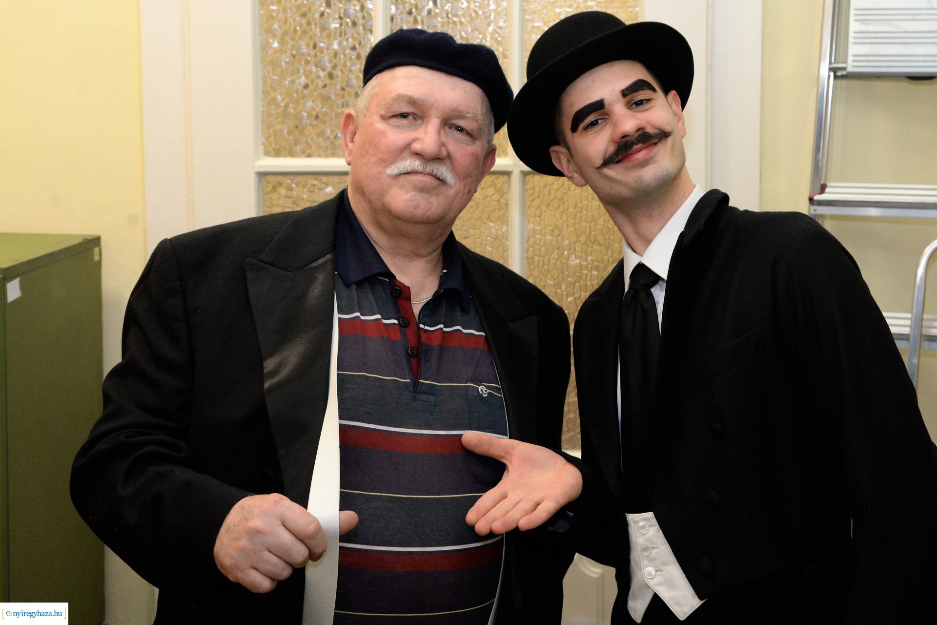 Táncház és jelmezes felvonulás a Szabolcs Néptáncegyüttessel