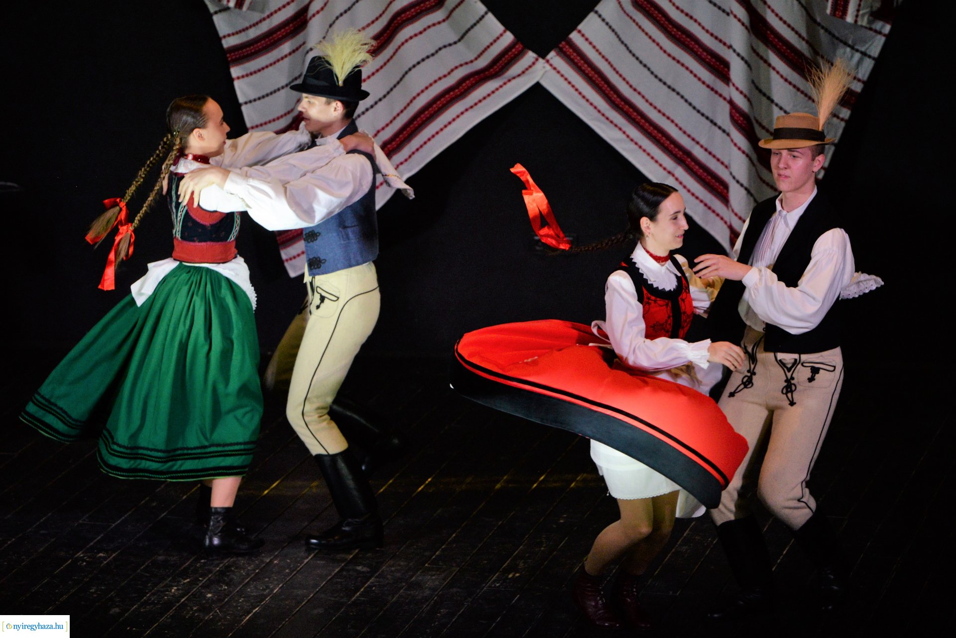 Táncművészeti tagozat növendékeinek bemutatója