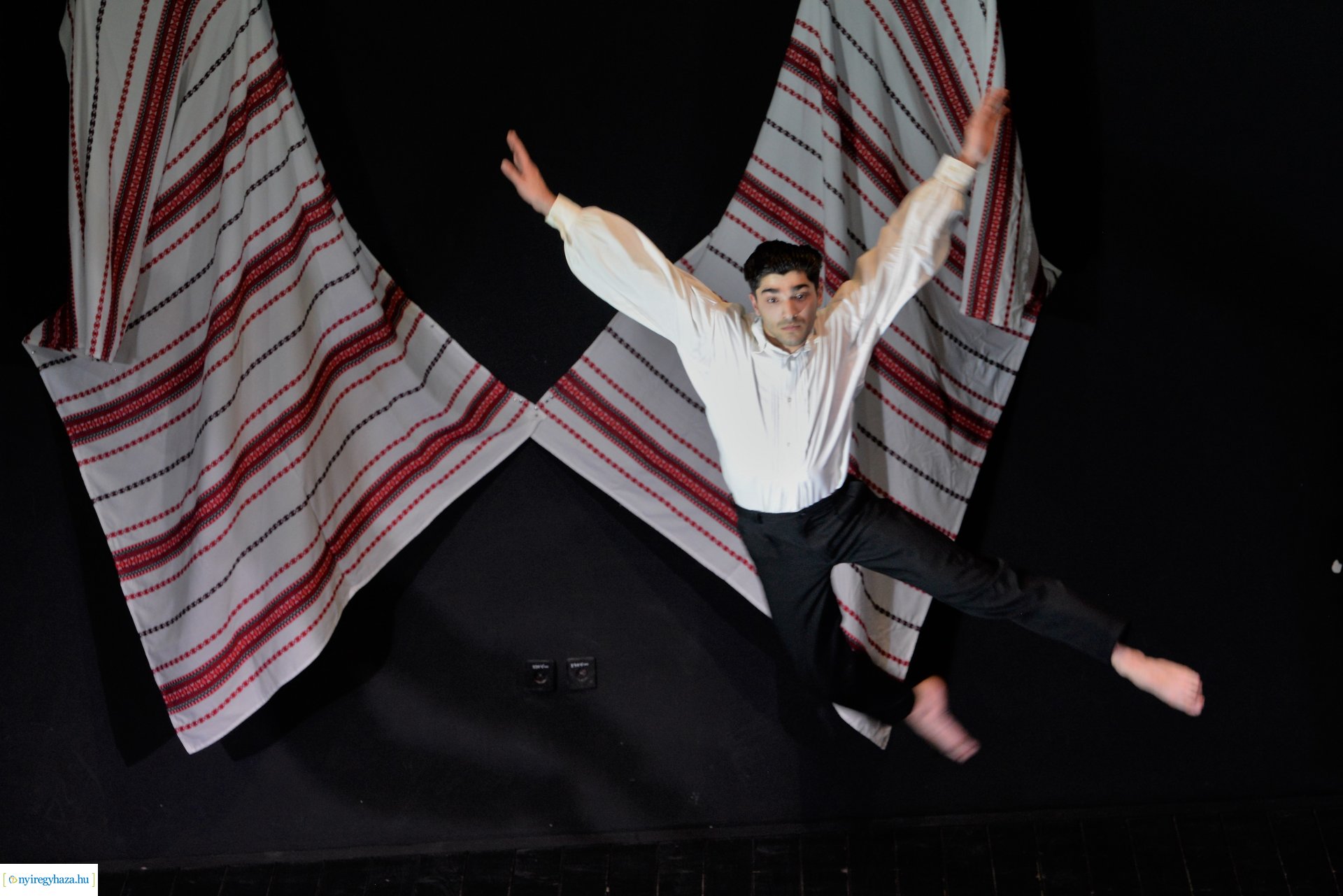 Táncművészeti tagozat növendékeinek bemutatója