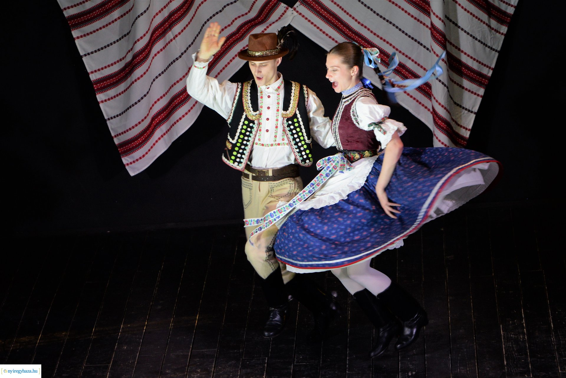 Táncművészeti tagozat növendékeinek bemutatója