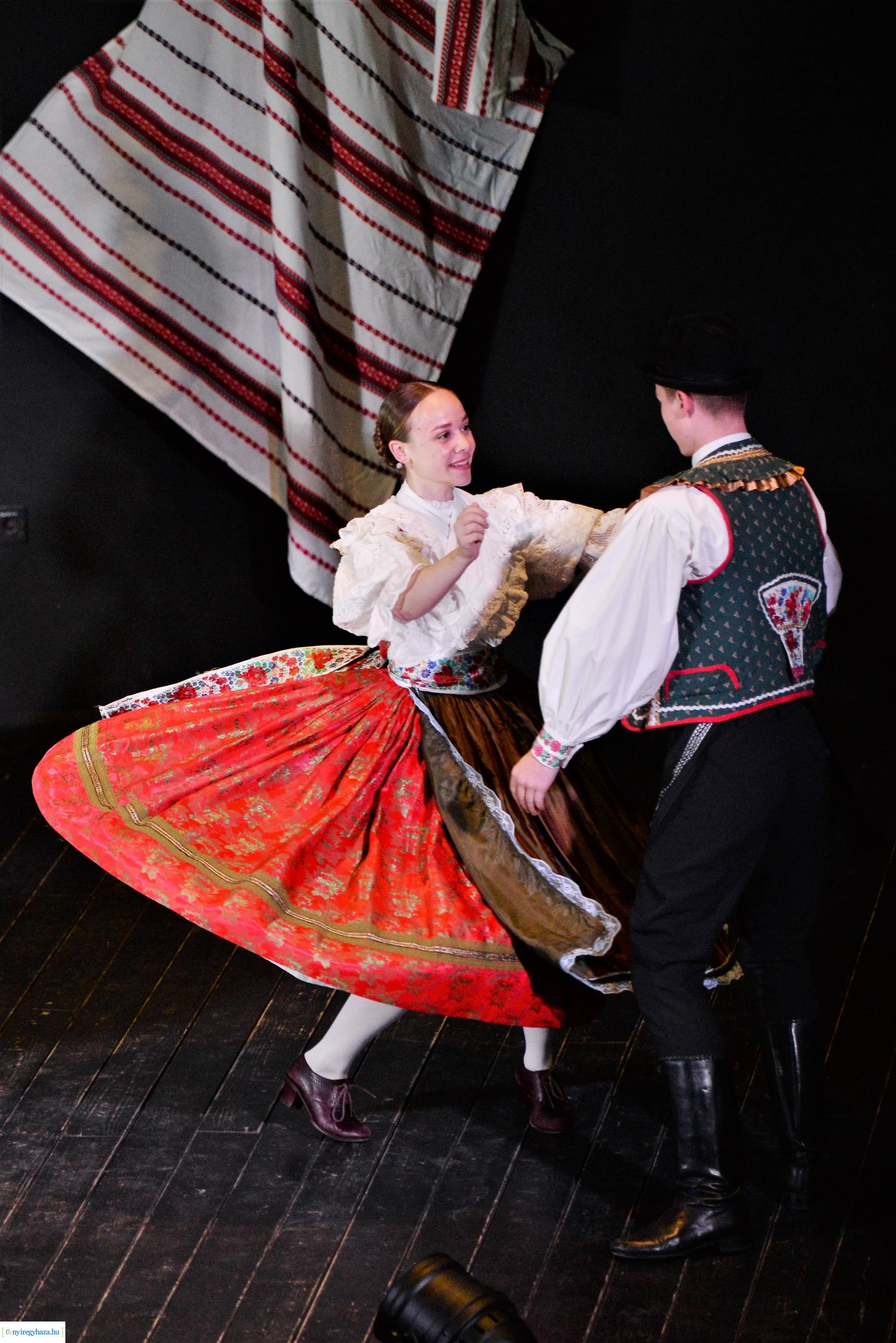 Táncművészeti tagozat növendékeinek bemutatója