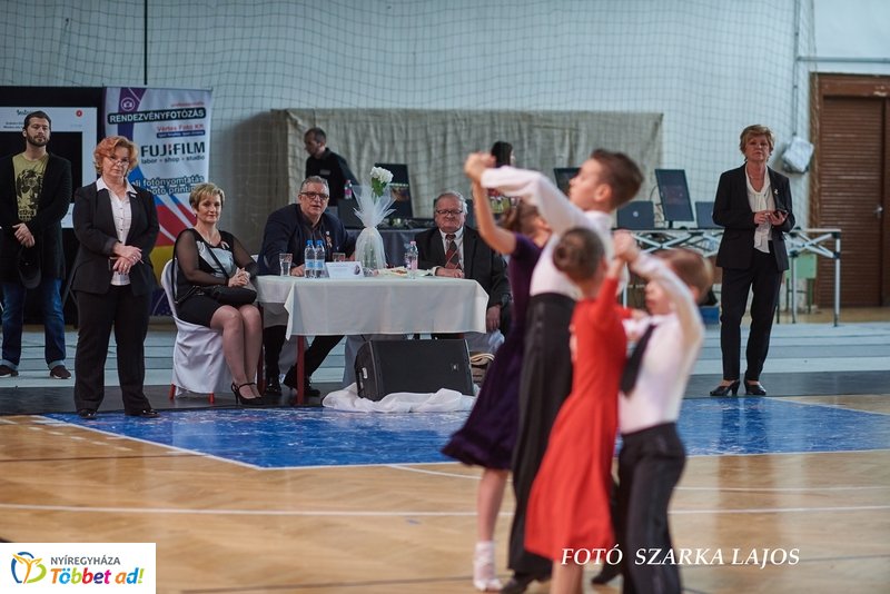 Táncverseny a Bem iskolában