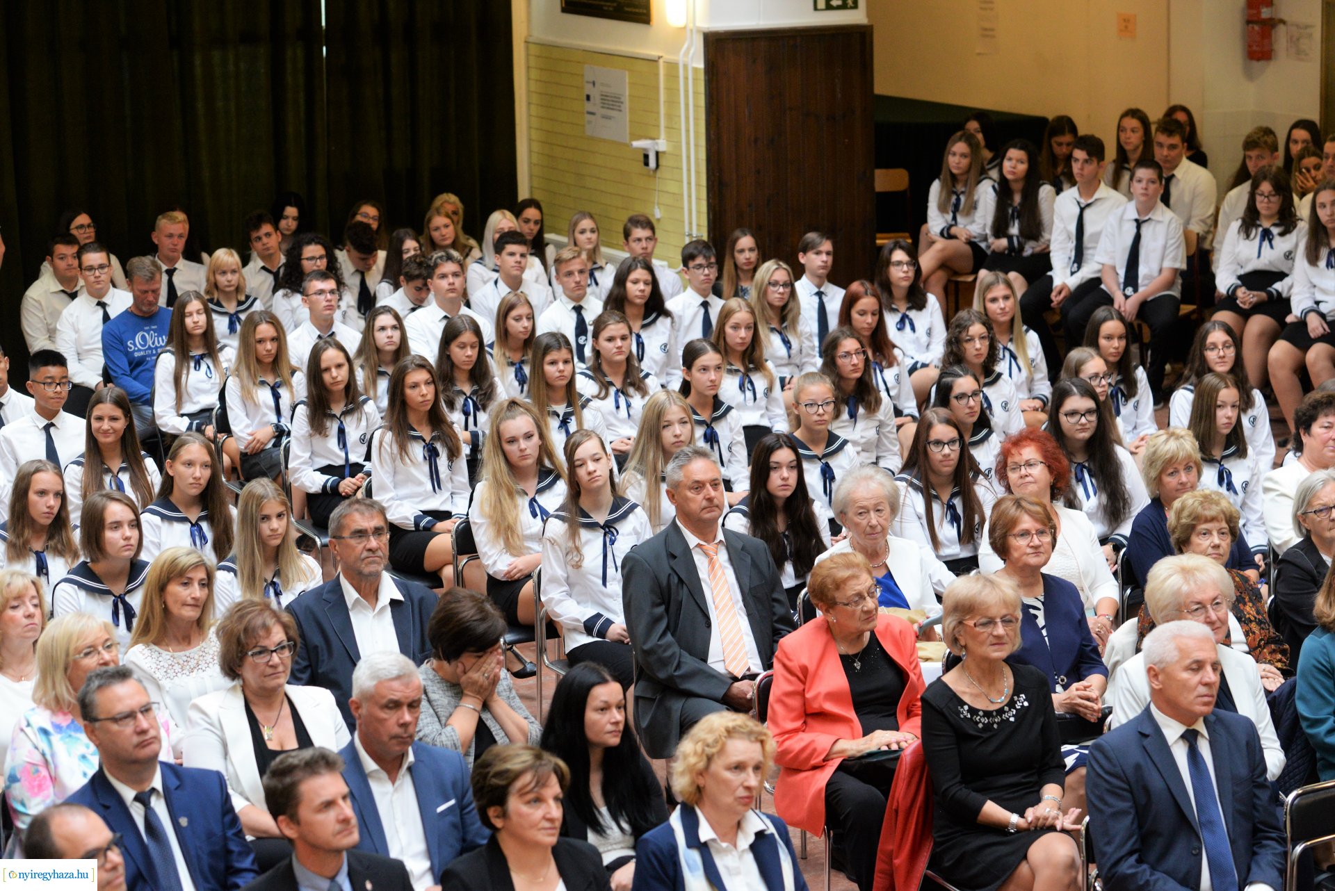 Tanévnyitó ünnepség a 100 éves Vasvári Pál Gimnáziumban