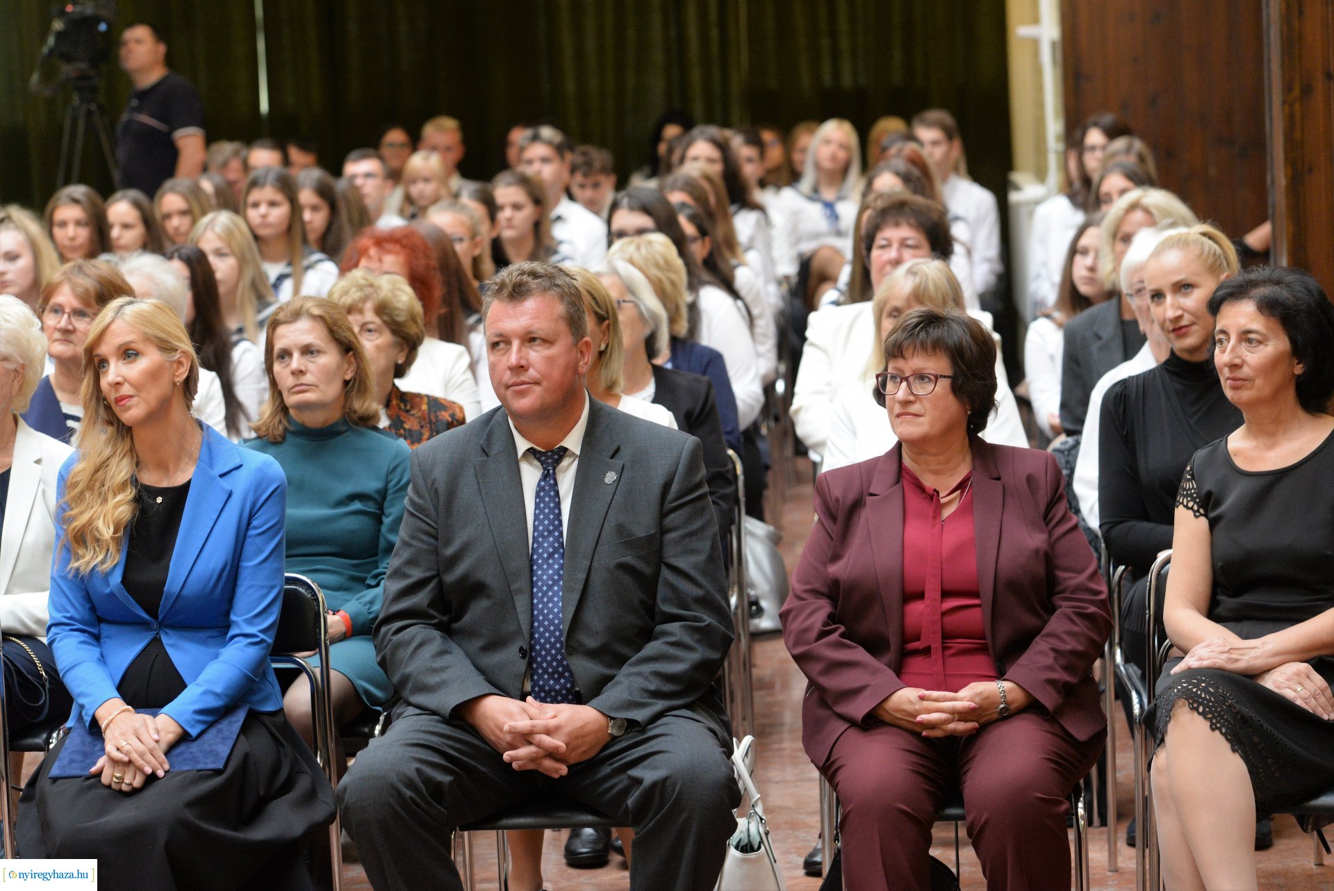 Tanévnyitó ünnepség a 100 éves Vasvári Pál Gimnáziumban