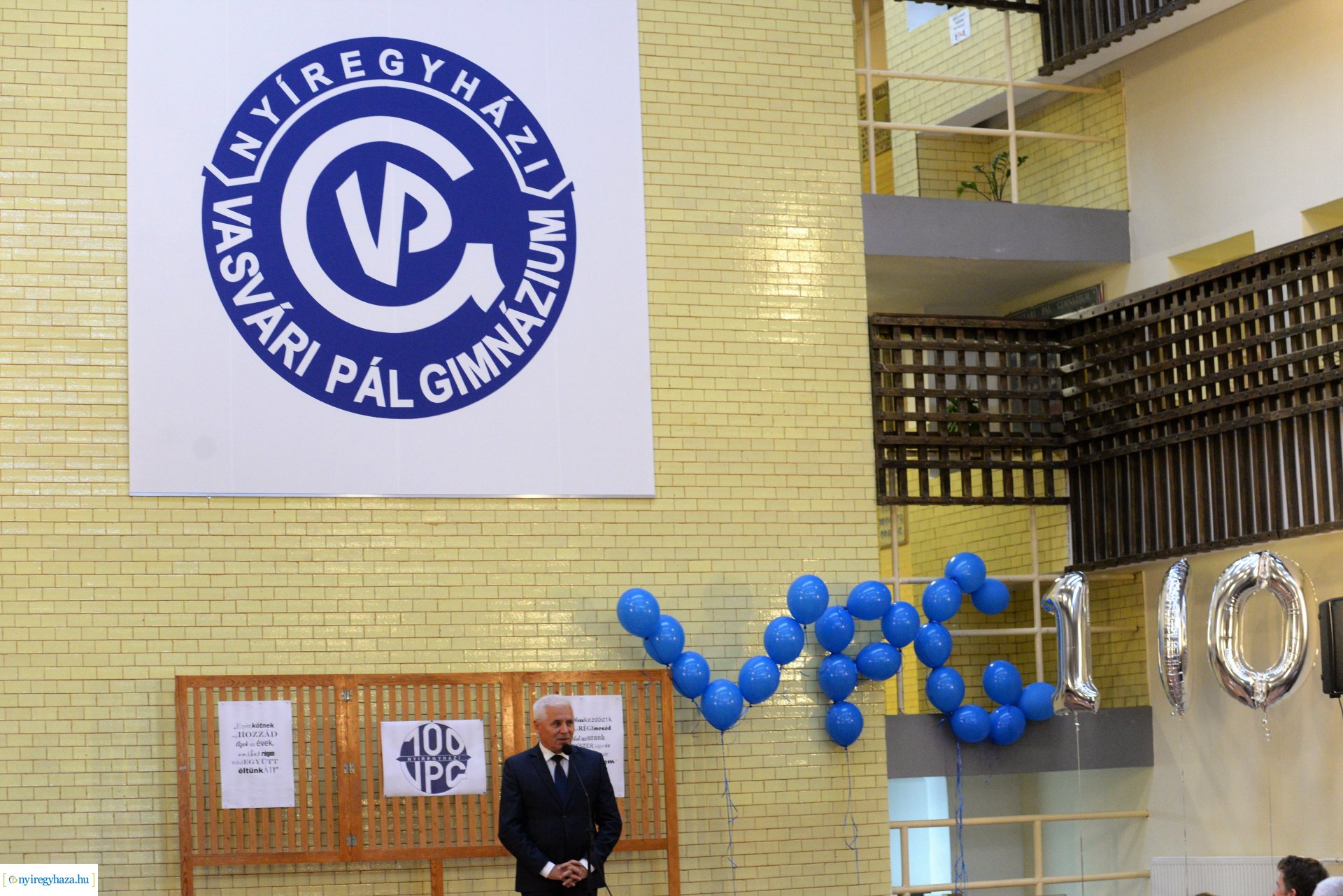 Tanévnyitó ünnepség a 100 éves Vasvári Pál Gimnáziumban