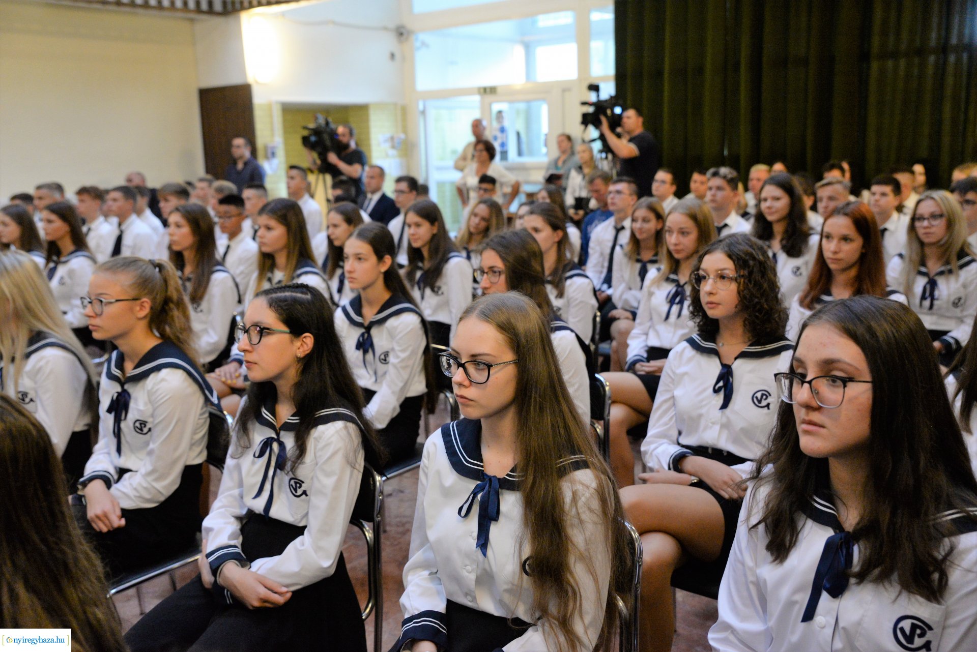 Tanévnyitó ünnepség a 100 éves Vasvári Pál Gimnáziumban