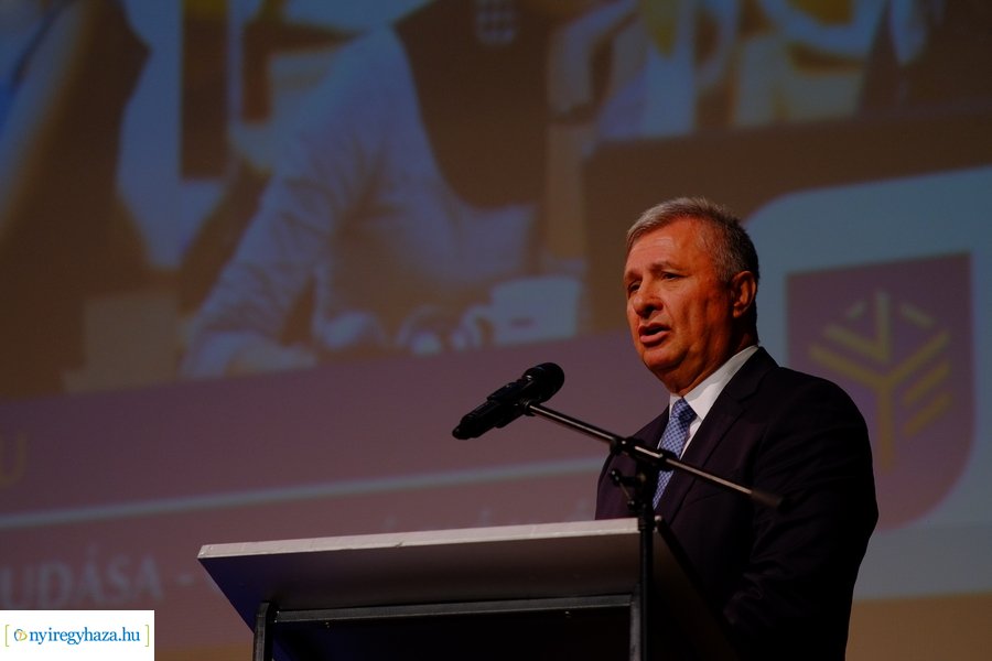 Tanévnyitó ünnepség az egyetemen 2023