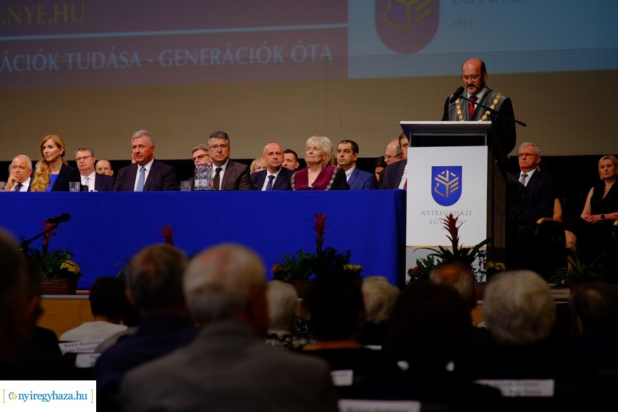 Tanévnyitó ünnepség az egyetemen 2023