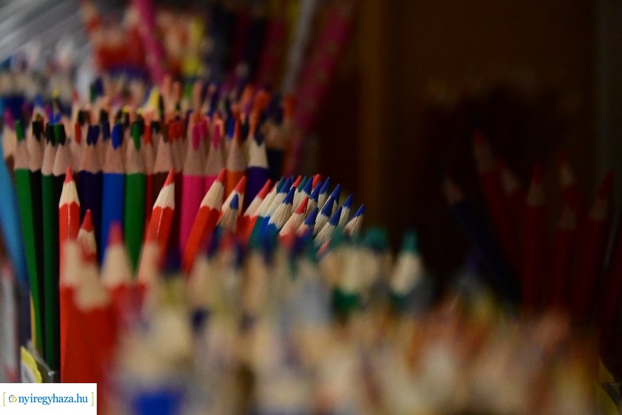 Tanszervásár iskolakezdés előtt 2024