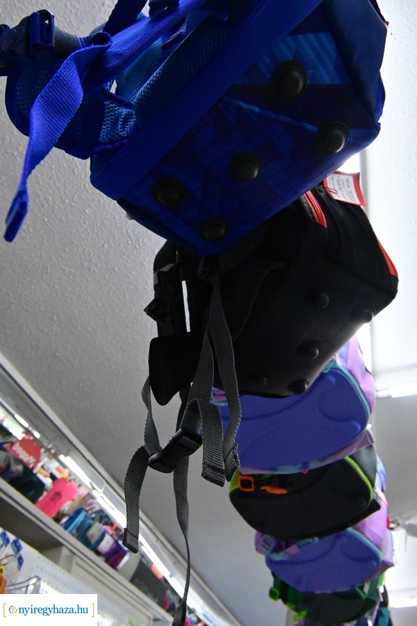 Tanszervásár iskolakezdés előtt 2024