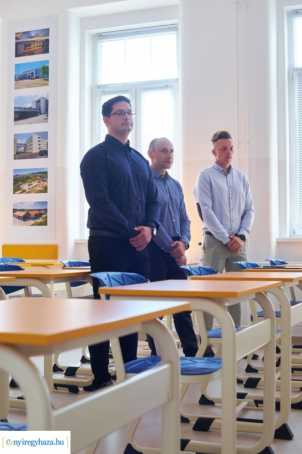 Tanterem átadó az ÉVISZ-ben