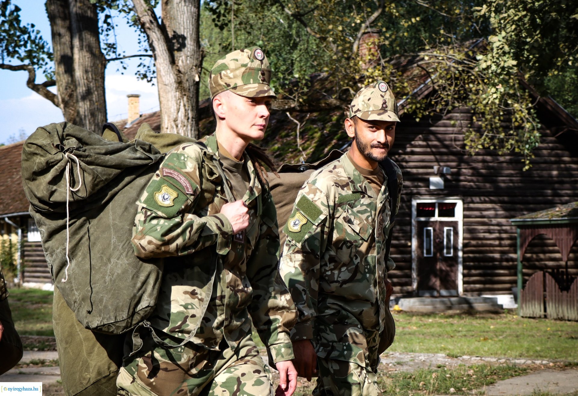 Tartalékos katonák is segítik az árvízi védekezést
