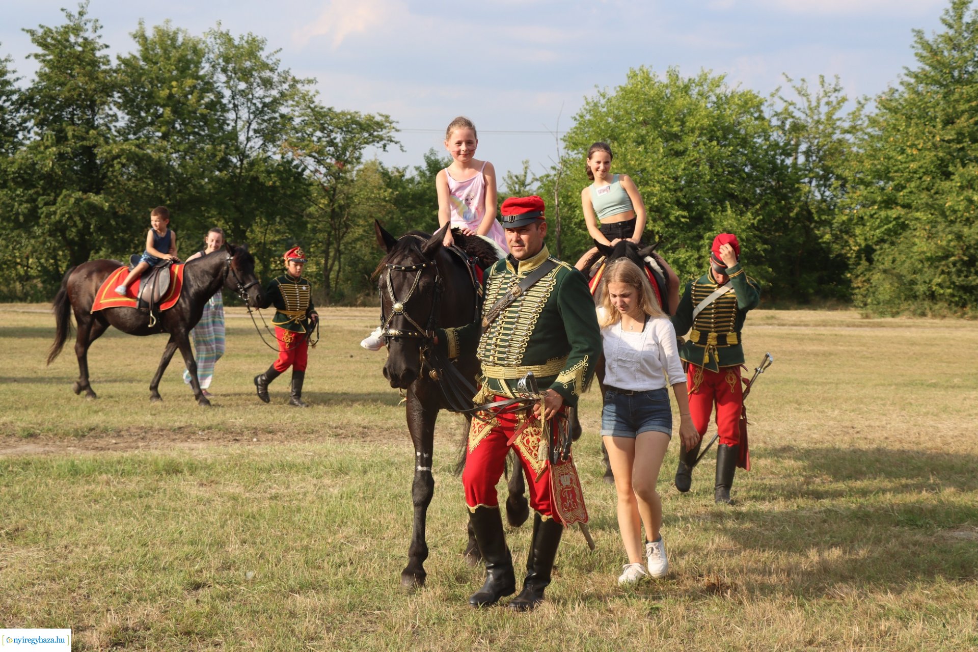 Tartalékos katonák a nyíregyházi Huszártalálkozón