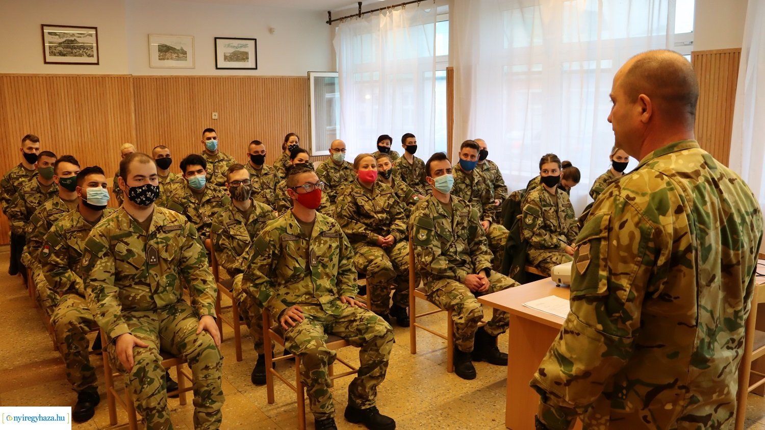 Tartalékos katonák vonultak be a Damjanich laktanyába