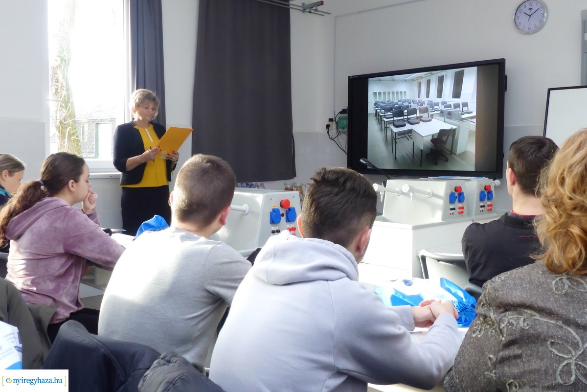 Tantermi fejlesztések a Kossuth gimnáziumban