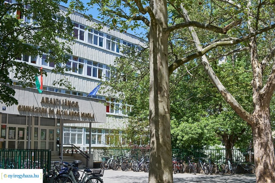 Tavaszi pillanatok a Jósavárosban