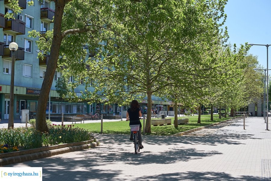 Tavaszi pillanatok a Jósavárosban