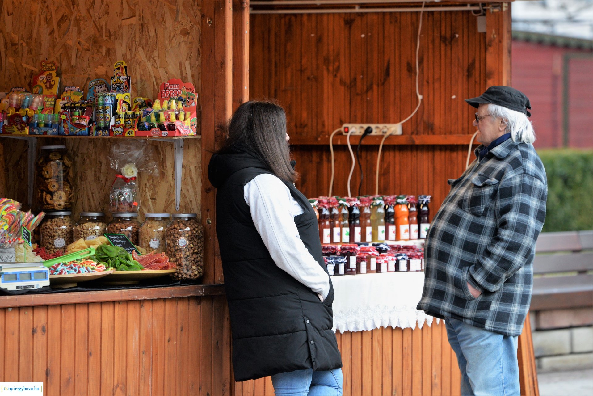 Tavaszi vásár  - Mentha Project koncert a Kossuth téren