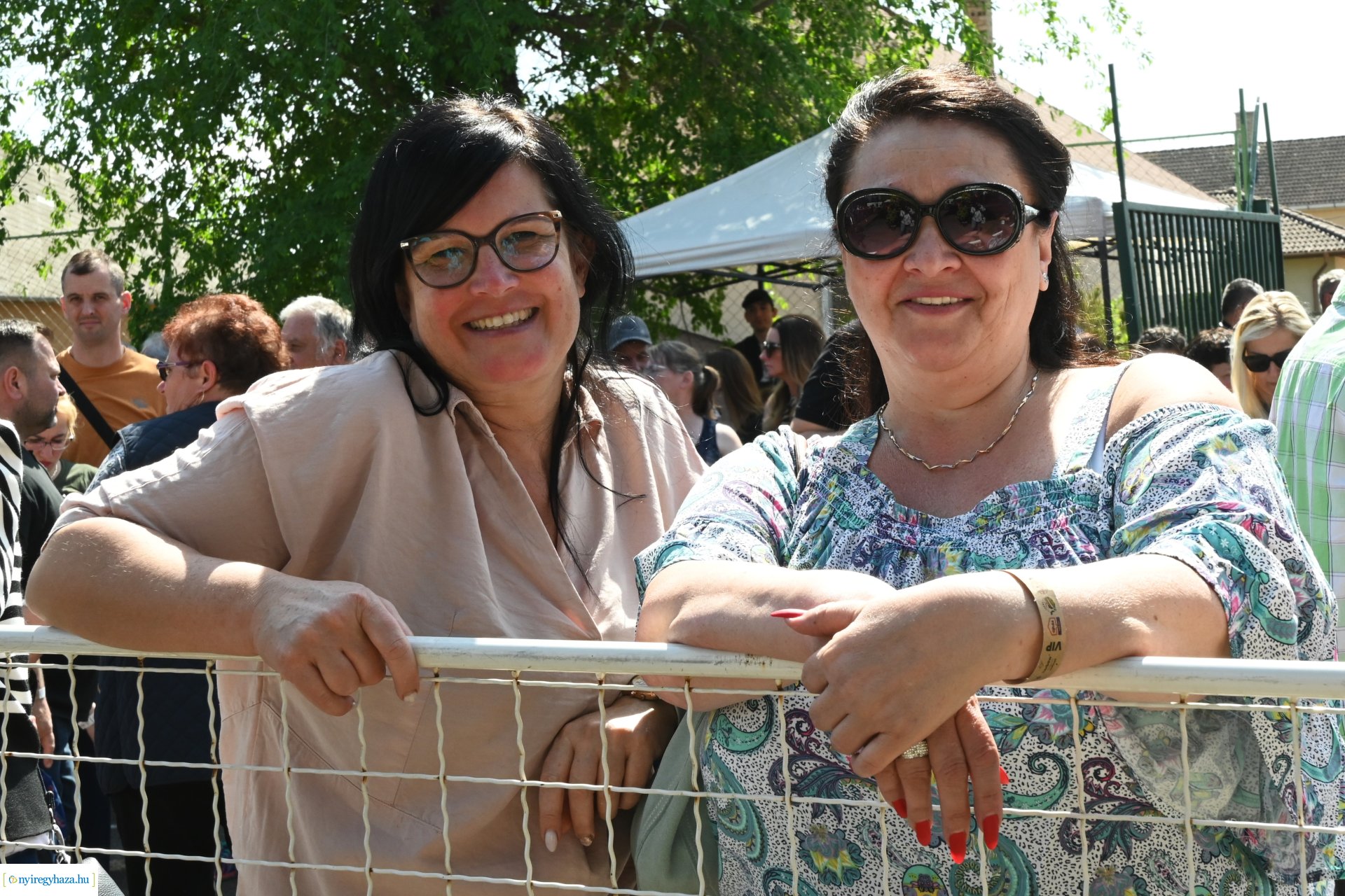 Tavaszi zsibongó és Népzenei Fesztivál Sóstóhegyen 