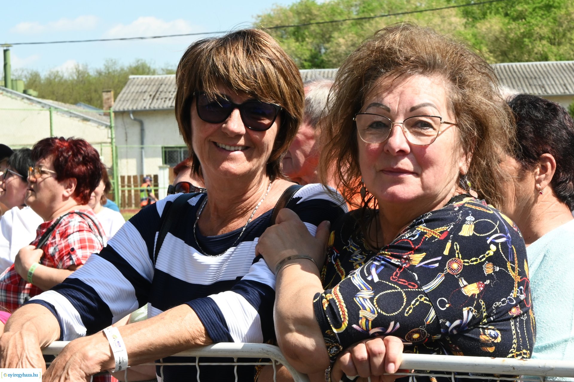 Tavaszi zsibongó és Népzenei Fesztivál Sóstóhegyen 