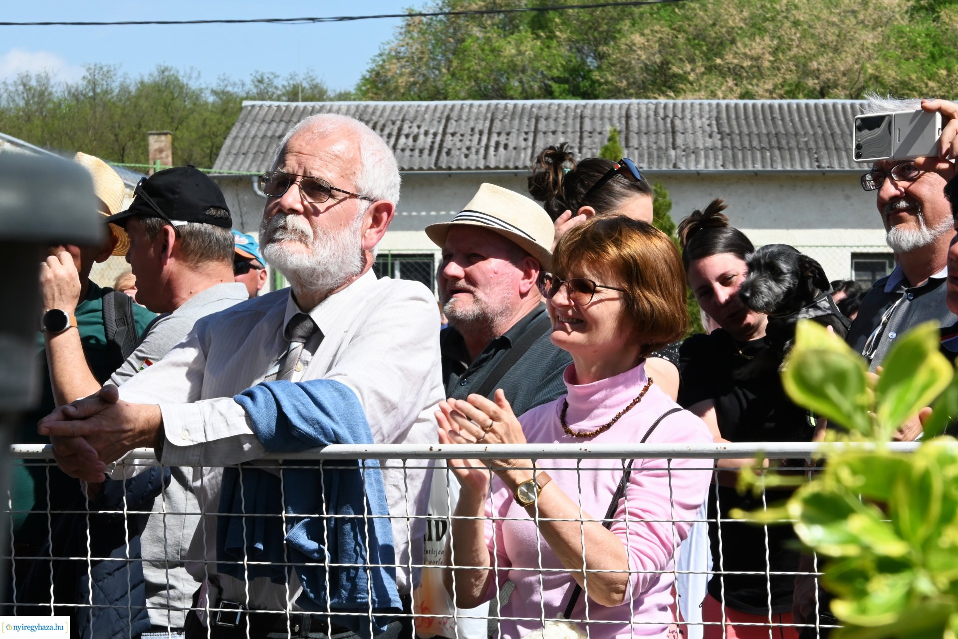Tavaszi zsibongó és Népzenei Fesztivál Sóstóhegyen 