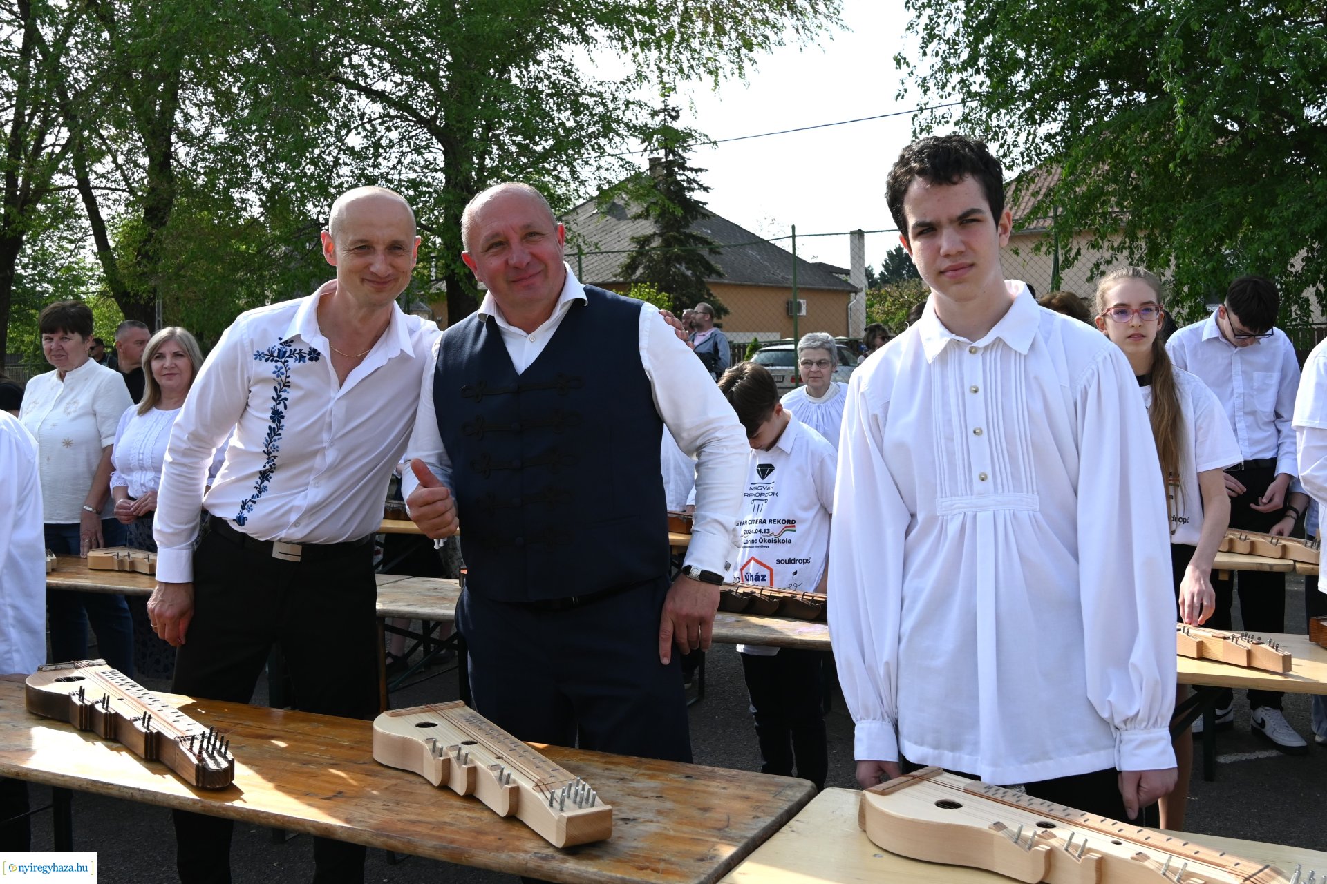 Tavaszi zsibongó és Népzenei Fesztivál Sóstóhegyen 