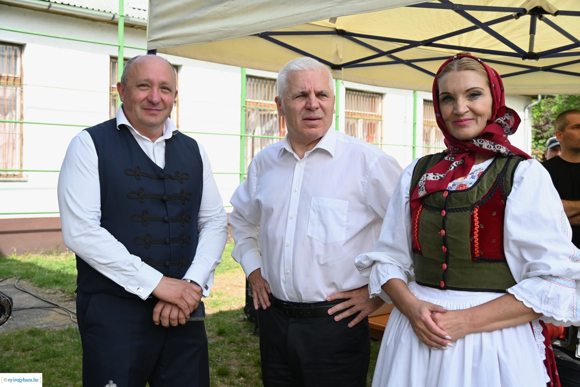 Tavaszi zsibongó és Népzenei Fesztivál Sóstóhegyen 