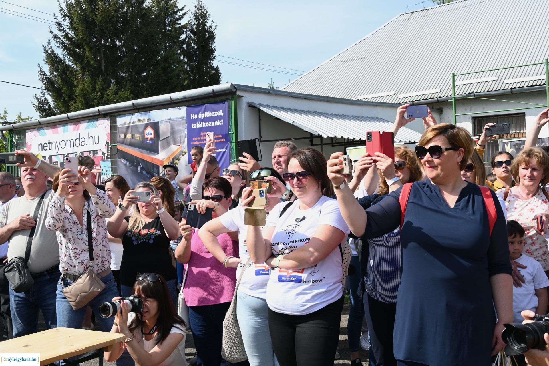 Tavaszi zsibongó és Népzenei Fesztivál Sóstóhegyen 