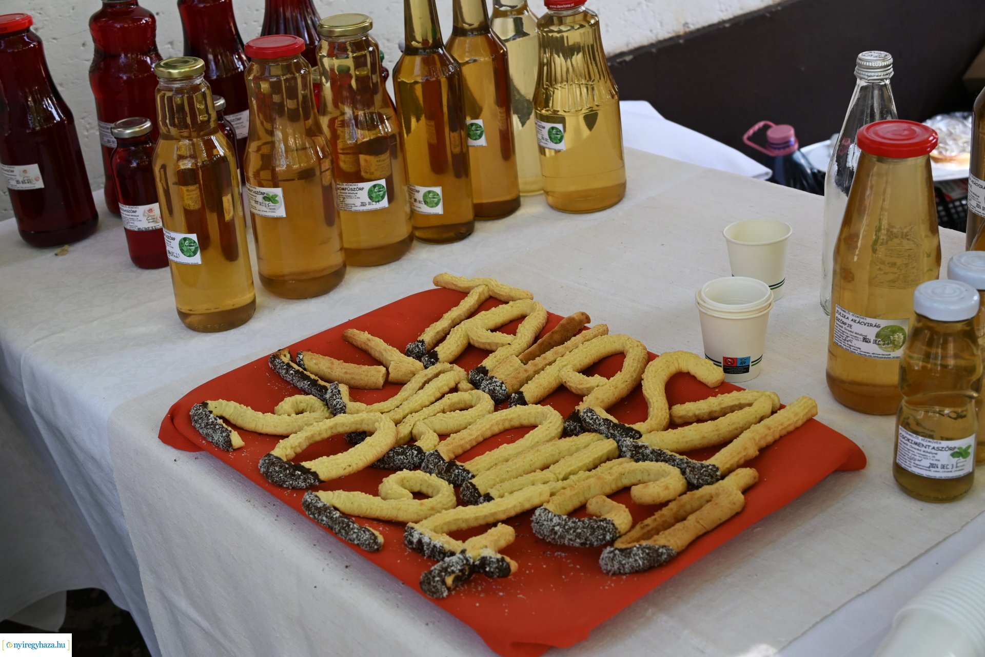 Tavaszi zsibongó és Népzenei Fesztivál Sóstóhegyen 