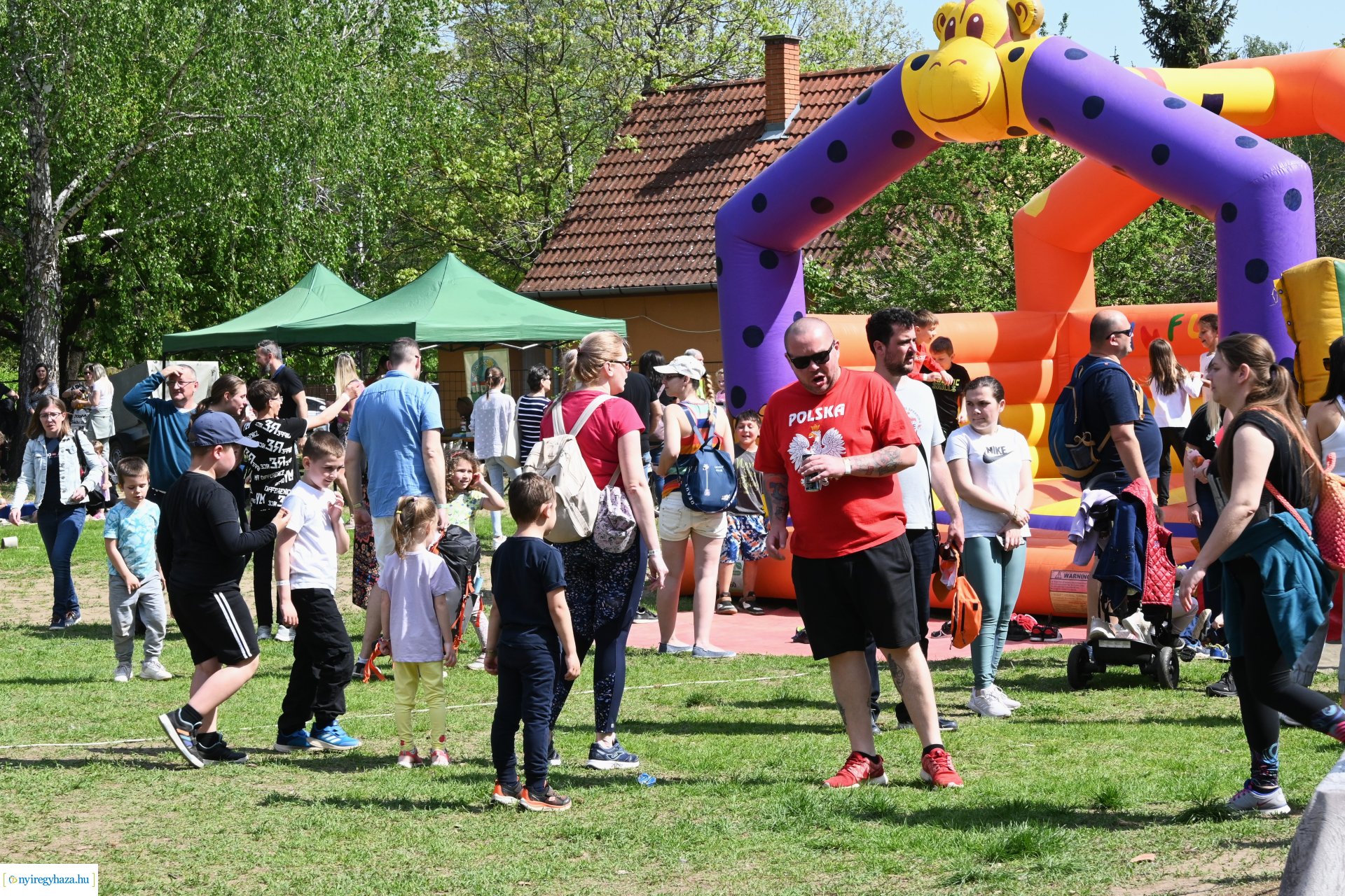 Tavaszi zsibongó és Népzenei Fesztivál Sóstóhegyen 
