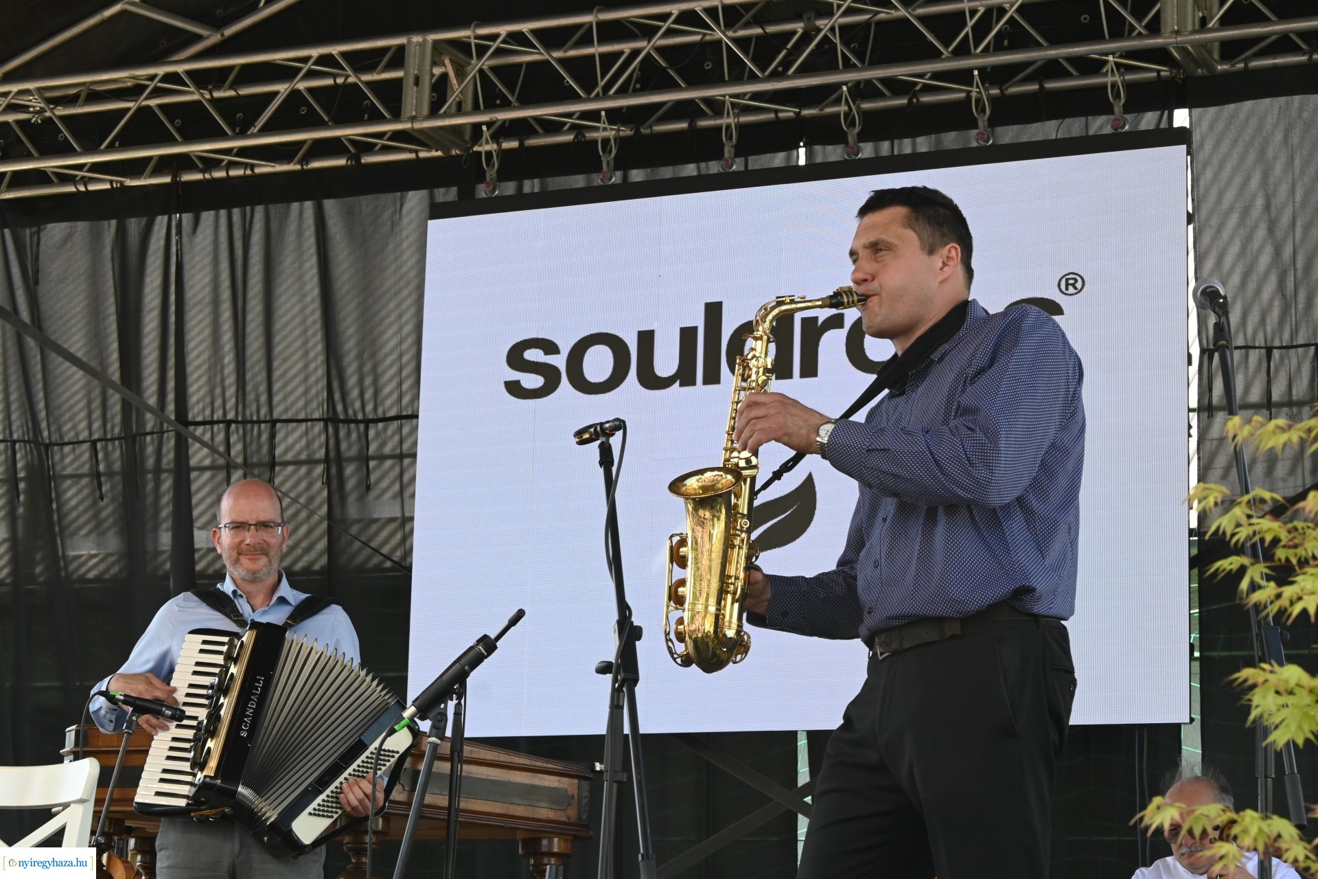 Tavaszi zsibongó és Népzenei Fesztivál Sóstóhegyen 