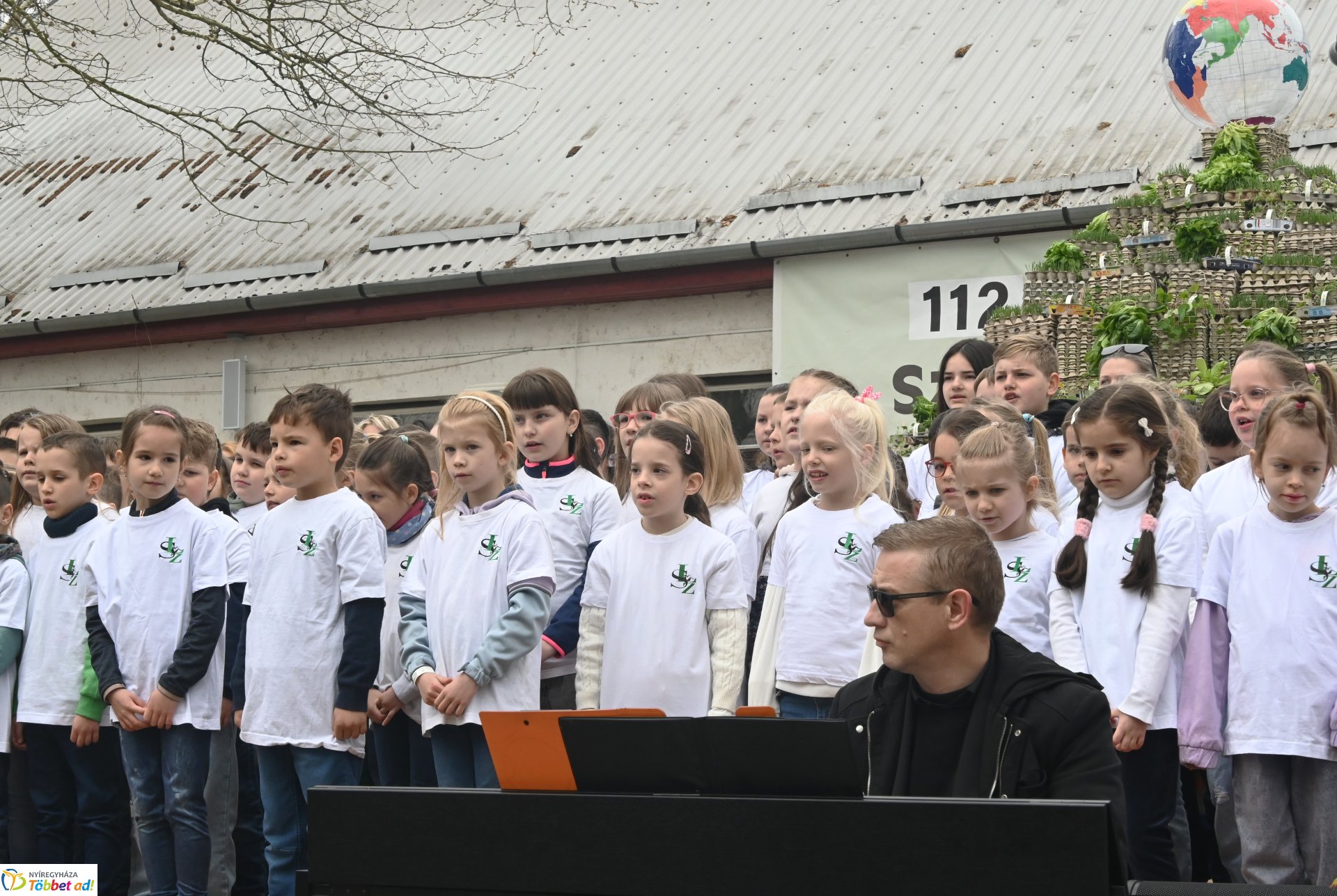 Tavaszi Zsibongó-Ökovásar és Zöld Piramis díjátadó a Szabó Lőrinc Tagintézményben