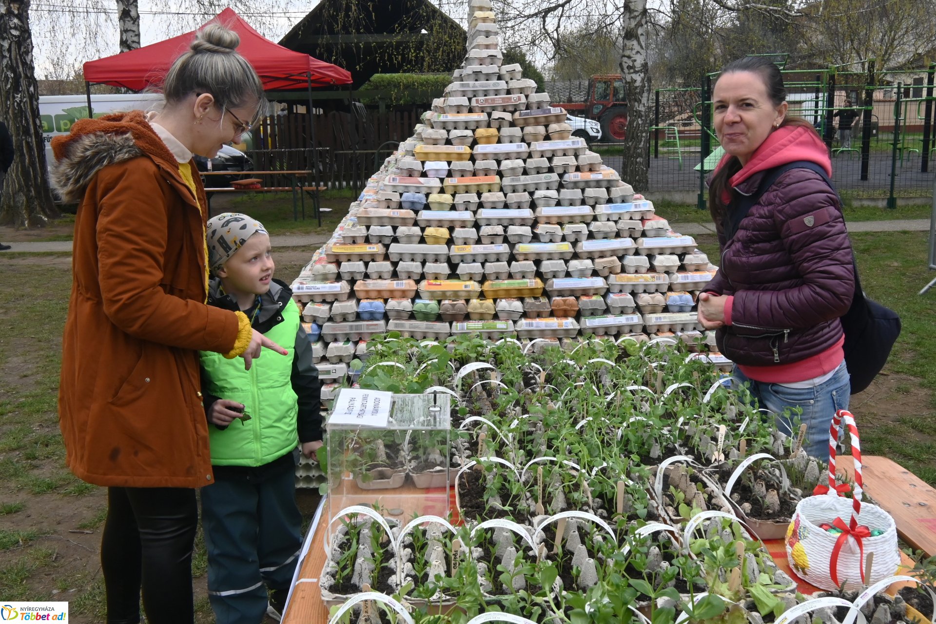 Tavaszi Zsibongó-Ökovásar és Zöld Piramis díjátadó a Szabó Lőrinc Tagintézményben