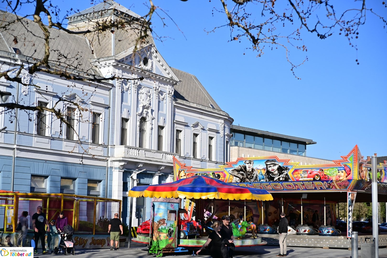 Tavaszi zsongás a belvárosban - 2025