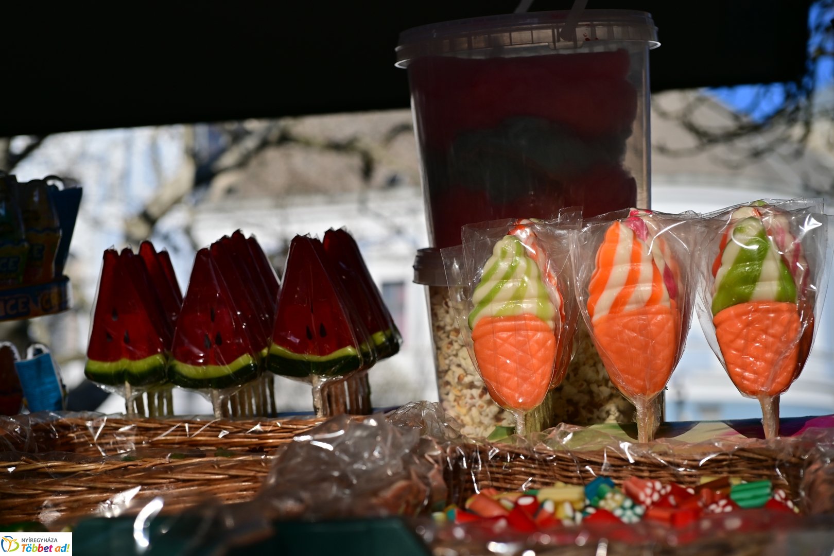 Tavaszi zsongás a belvárosban - 2025