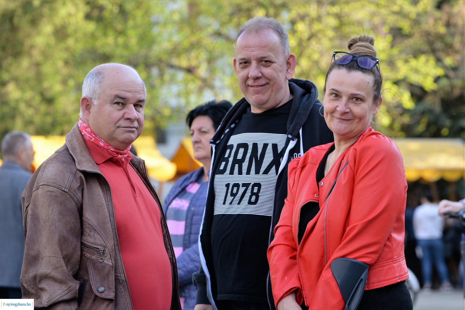 Tavaszi zsongás a Kossuth téren -  a Szívtiproll zenekar koncertje