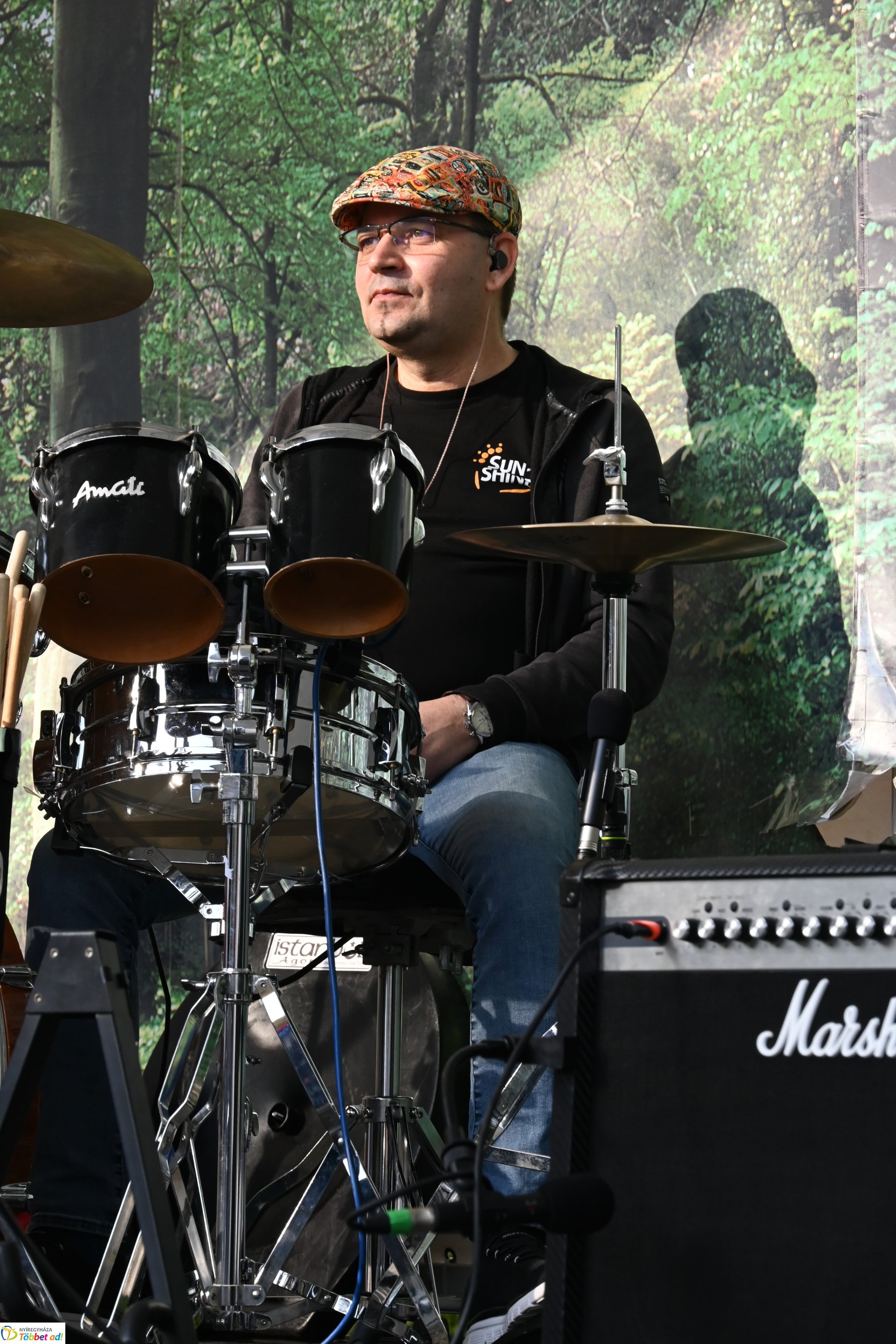 Tavaszi Zsongás a Kossuth téren - Tibi a hegyről koncert 