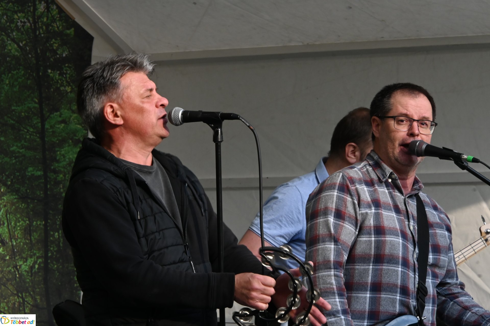 Tavaszi Zsongás a Kossuth téren - Tibi a hegyről koncert 