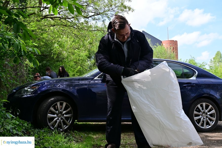 Te szedd az egyetemen is