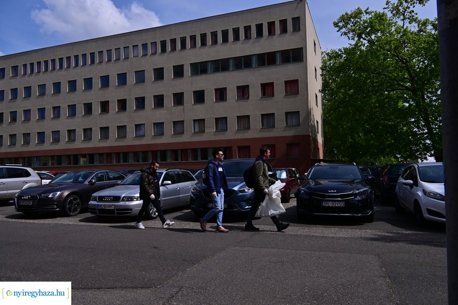 Te szedd az egyetemen is