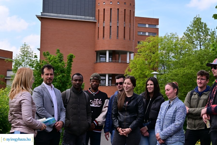 Te szedd az egyetemen is