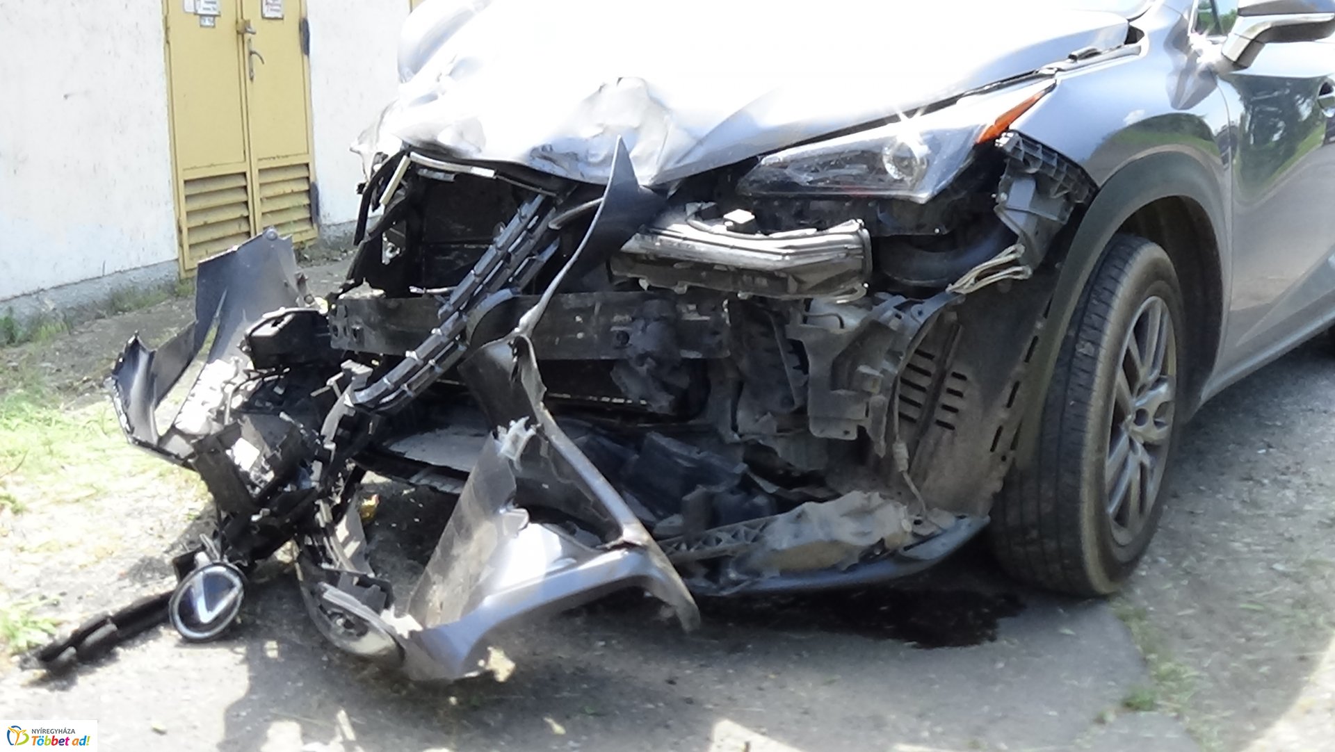 Teherautó és terepjáró ütközött a Simai úton