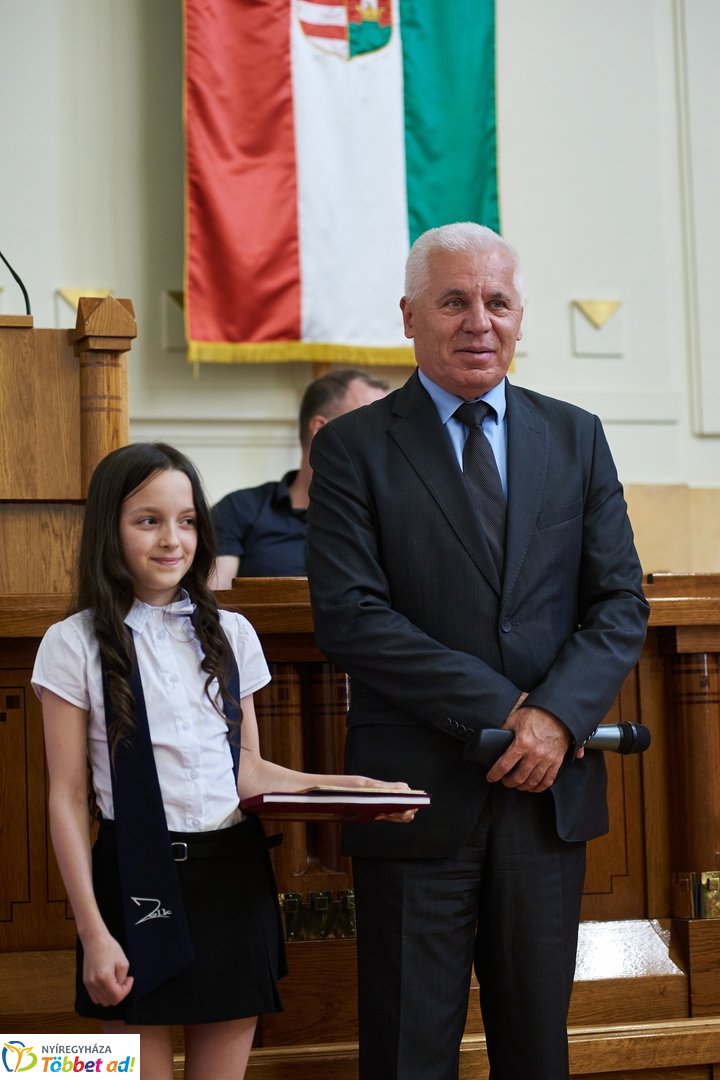 Tehetséggondozásban kiemelkedő pedagógusok és tanítványaik díjazása 2026